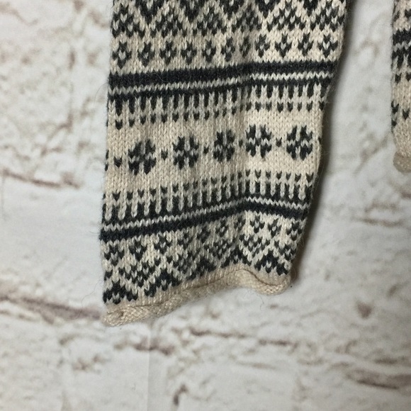 L.O.G.G H&M Snowflake Sweater - Picture 4 of 7